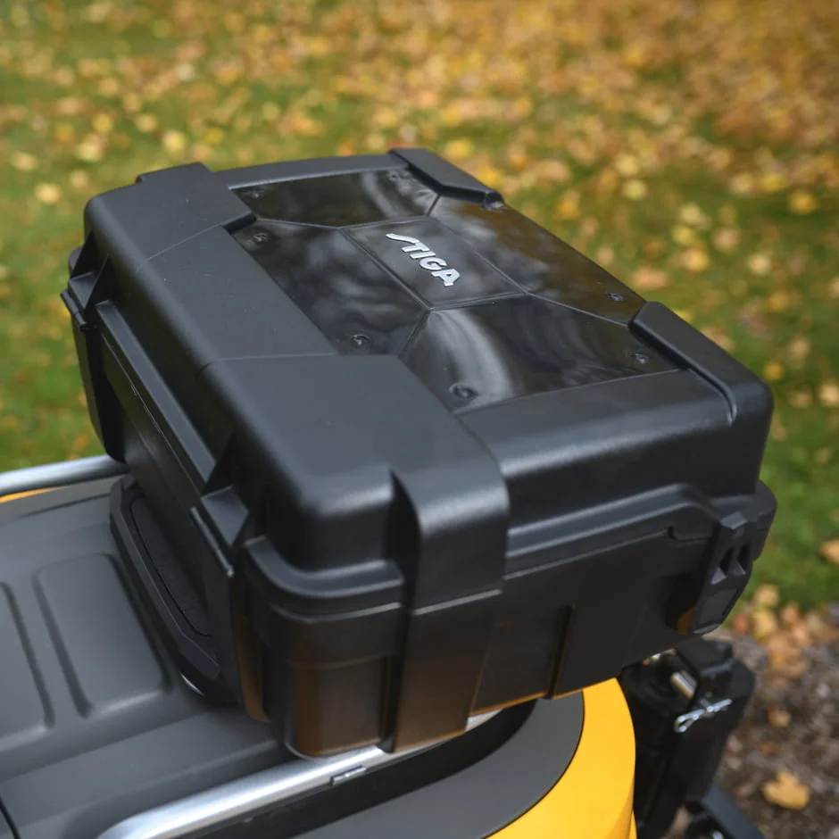 STIGA Bagageboks med lås aftagelig CarrierboxStiga 2A4052000S16 amb01 web