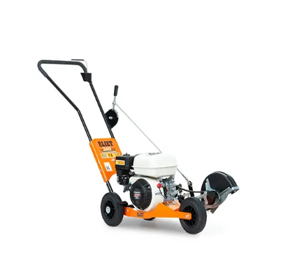 Ariens kantskærer KS240 er udstyret med en Honda GP160 motor og en bred vifte af højdeindstillinger.